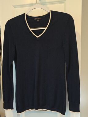 Brooks Brothers Navy V-Neck Sweater with Ivory Trim